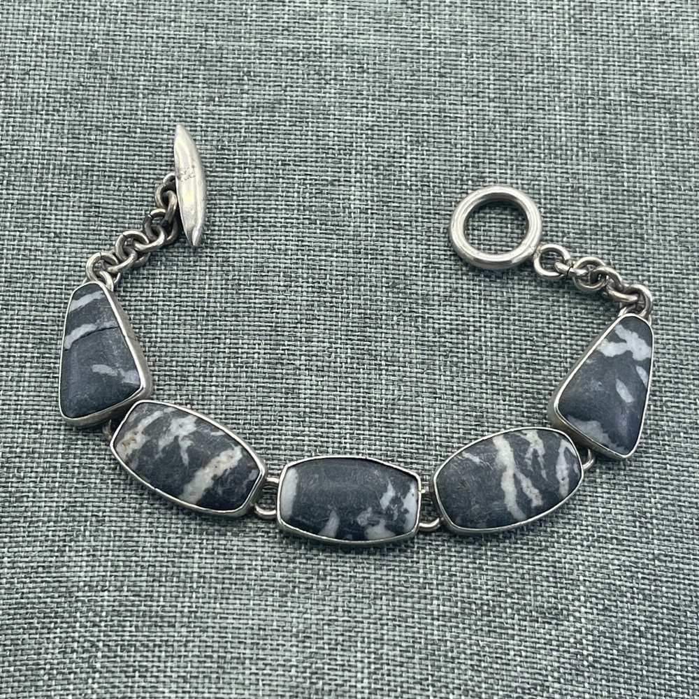 Taxco Black Zebra Agate Link Toggle Bracelet Sterling Silver .925 7.5″